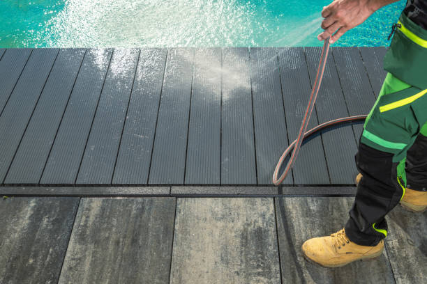 Best Sidewalk Pressure Washing  in Gibsonburg, OH